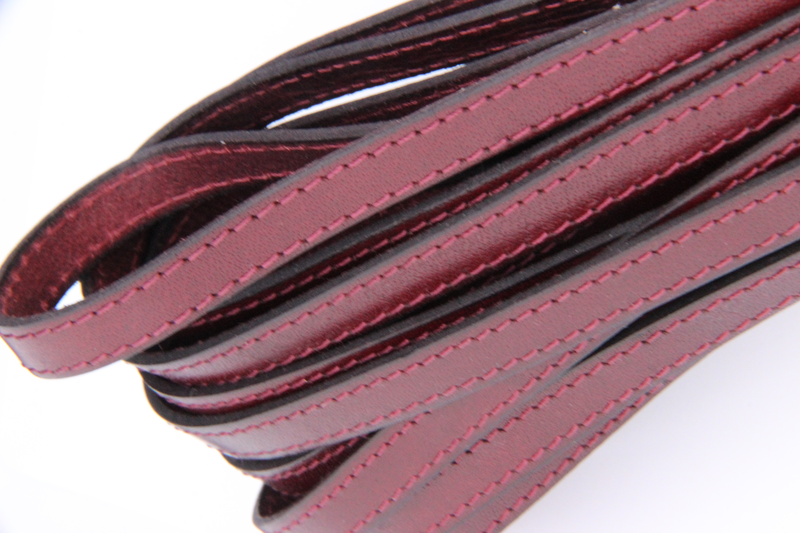Cordon cuir plat - 10 mm - bordeaux - par 25 cm