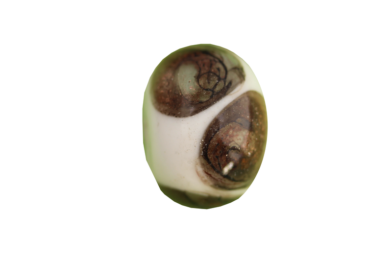 Perle en verre d'artisan - ronde - blanc - rond brun pailleté