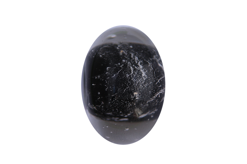 Perle en verre d'artisan - ronde - noir - feuille d'argent