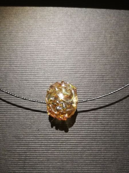 Pendentif 1 perles d'artisan - transparent jaune fil argenté style gothique