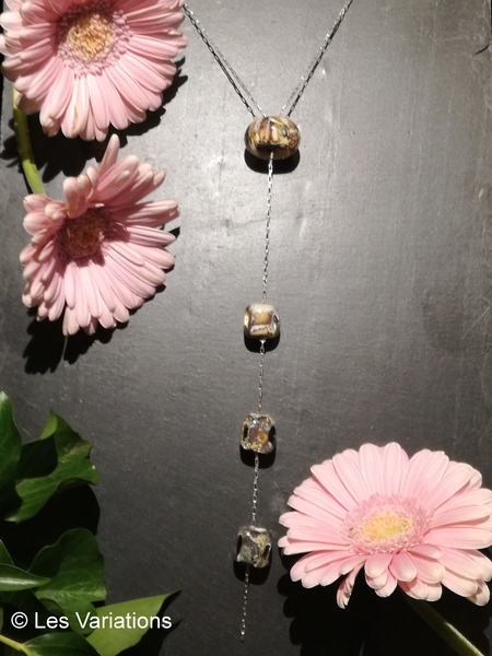 4 Perles en verre d'artisan ronde et carrée - blanc crème avec feuille d'argent