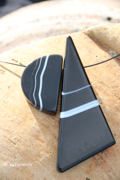 Collier contemporain en Onyx double