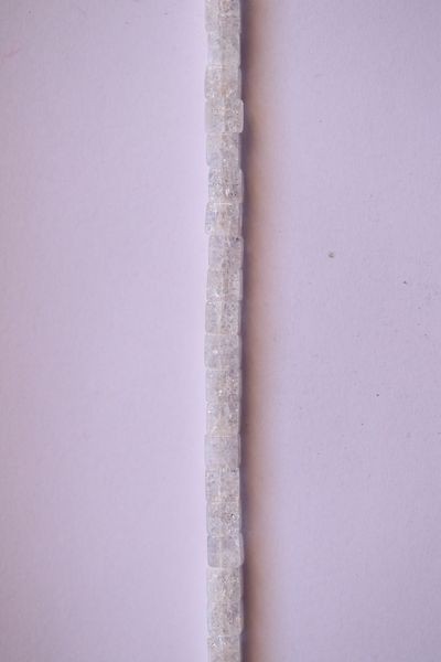 Perle en pierre naturelle - cristal de roche givrée carrée