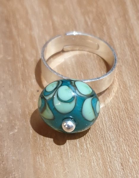 Bague en perle de verre d'artisan - collection Karin Fontaine