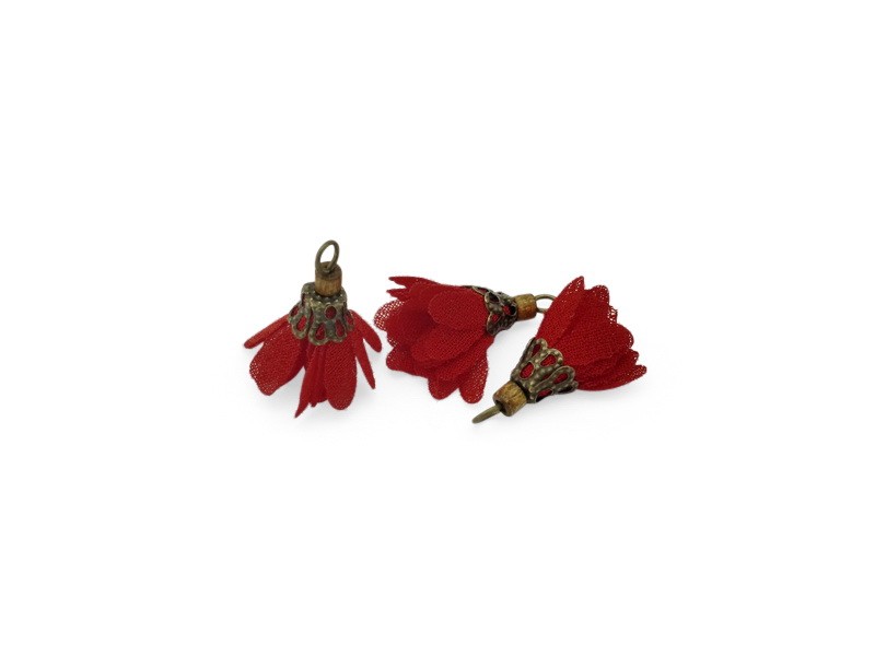 Pendentif fleur tissu rouge avec anneau d'attache
