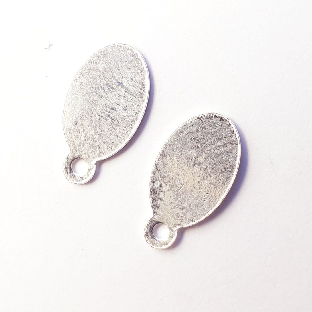 Attache boucles d'oreille - plaque ovale 6 mm x 11 mm avec anneau - en argent 925 - une paire