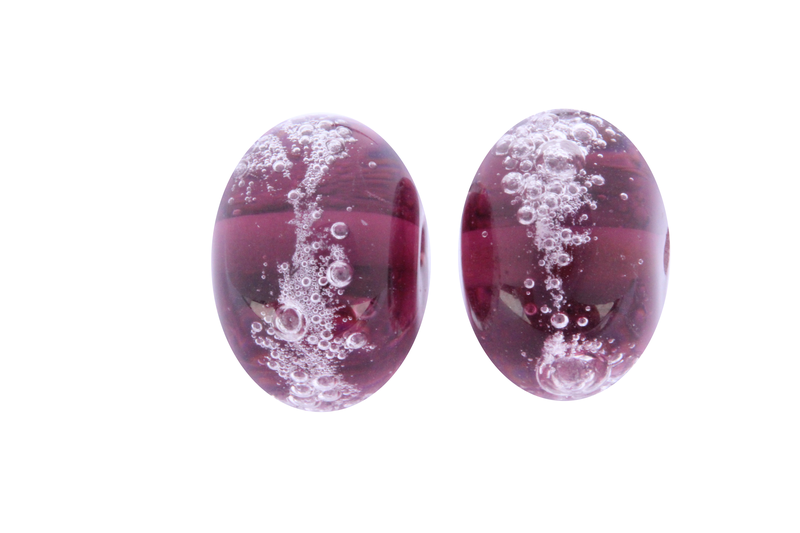 Perle en verre d'artisan -ronde - mauve - bulles d'air