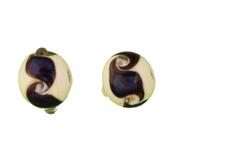 Perle en verre d'artisan - ronde - blanc - guirlande mauve x 2