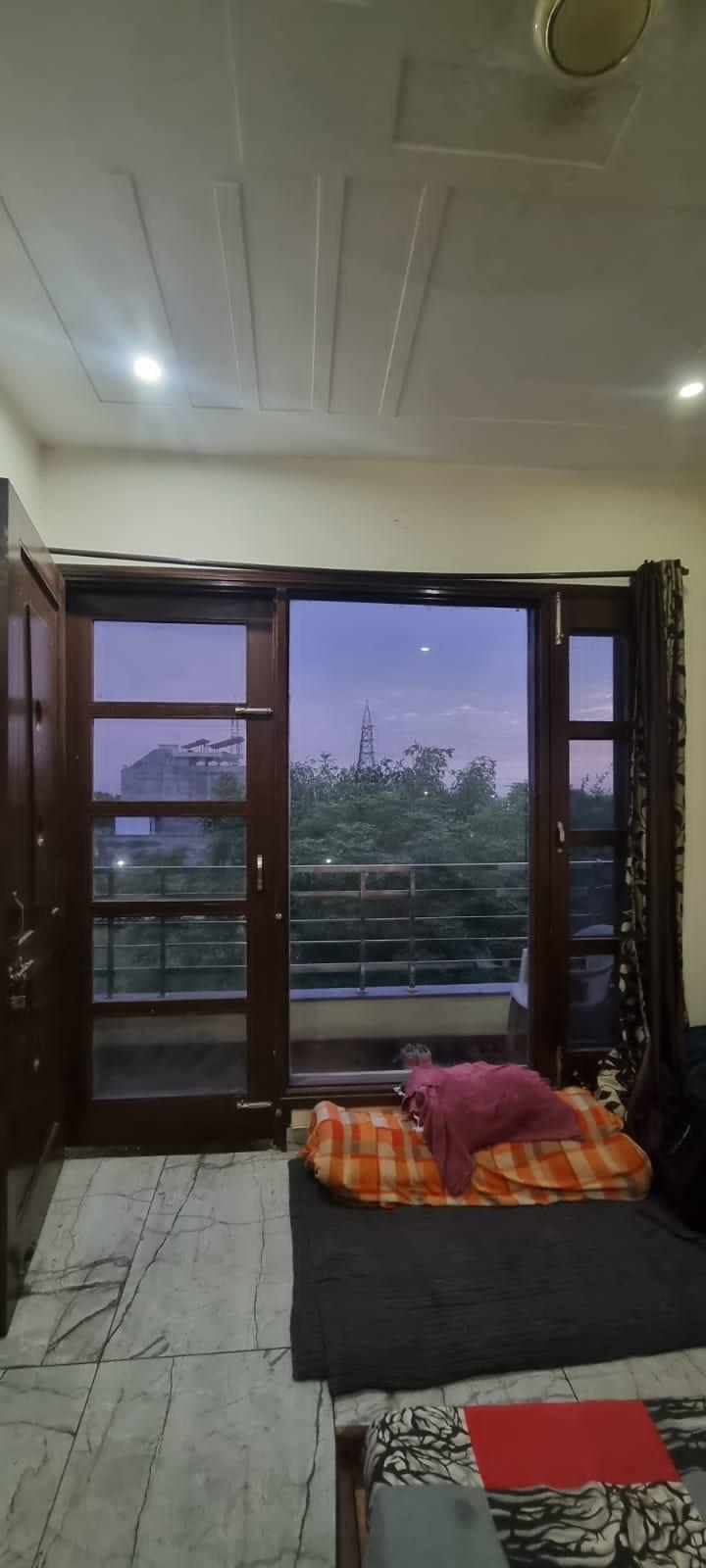 1 Room with Kitchen Unfurnished House