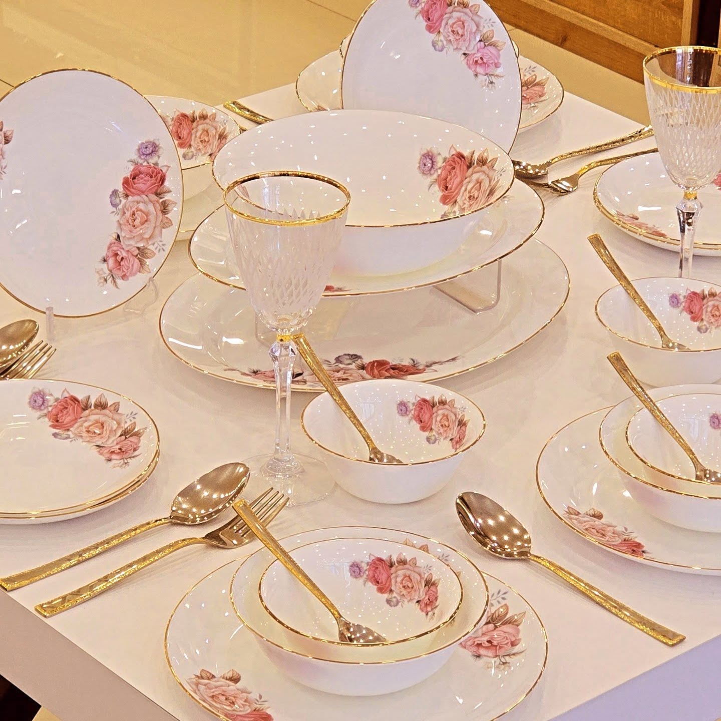 Premium Dinning Set