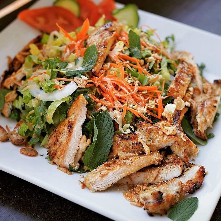 SAIGON CKN SALAD