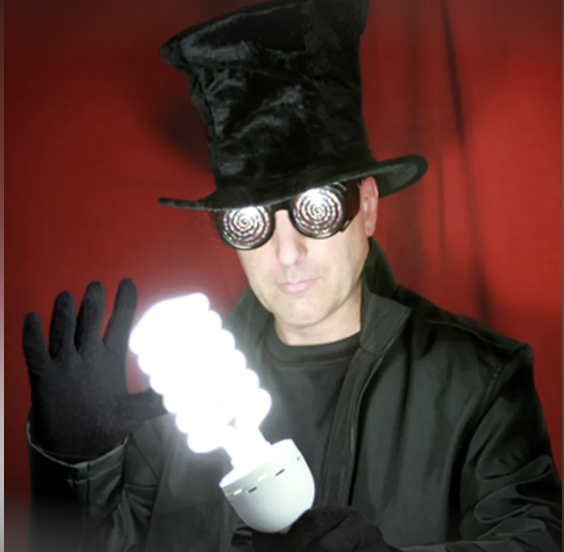 Wayne M Magic