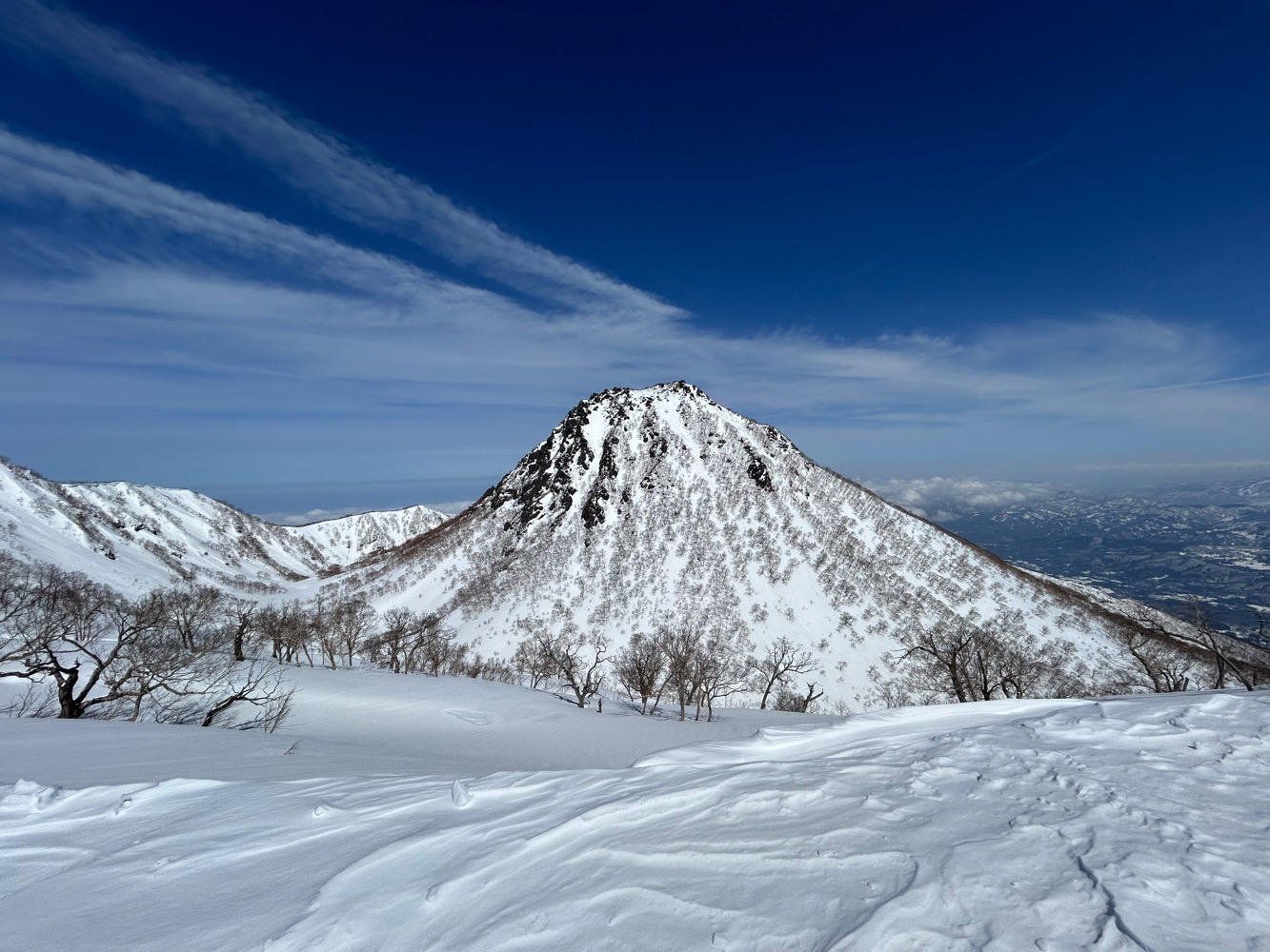 Volcano skiing