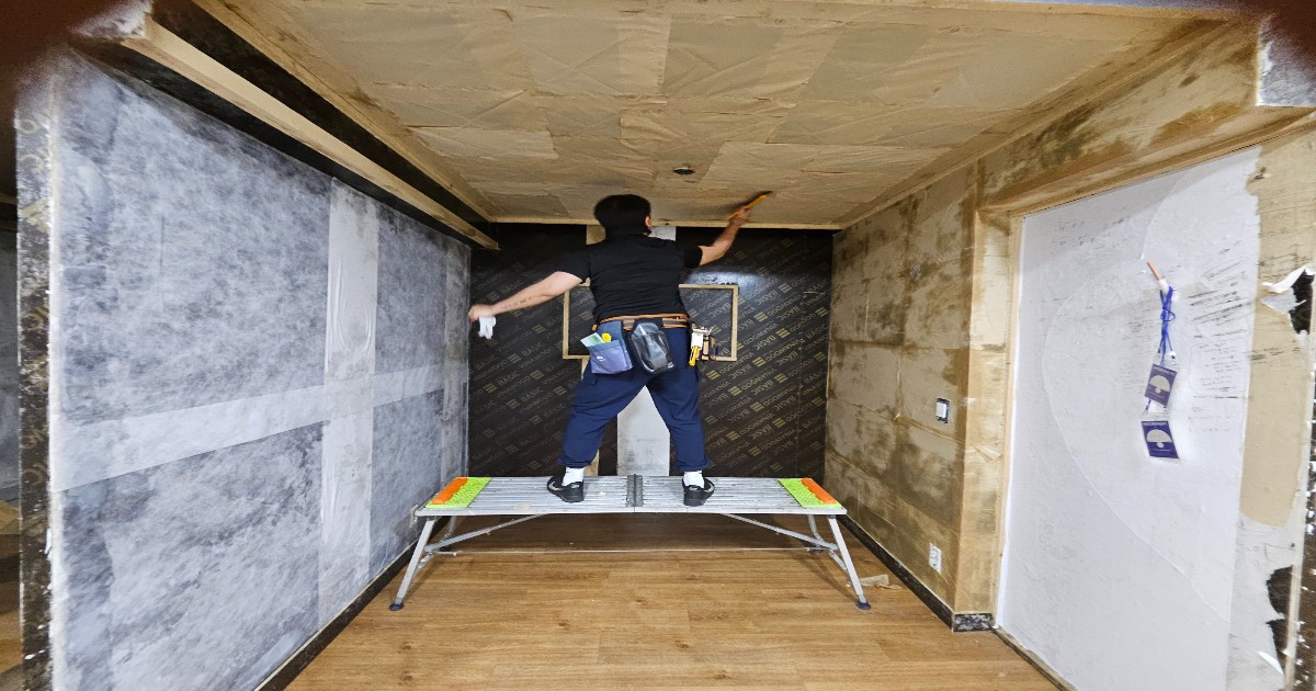 부천시흥 안산안양 광명서울 김포에서 가까운 국비지원 도배학원 도배교육 현장 사진