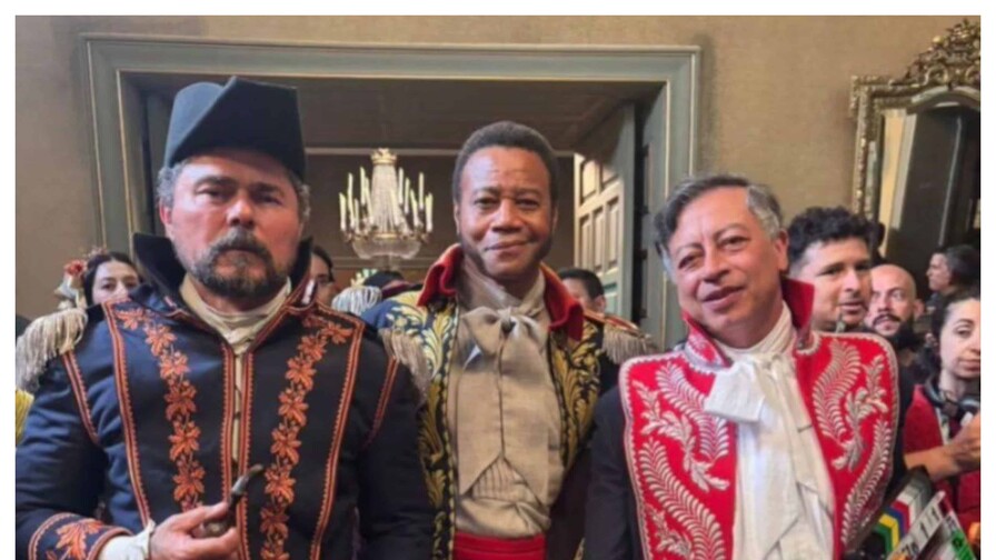 Gustavo Petro debuta en Hollywood como actor en una producción de Oliver Stone