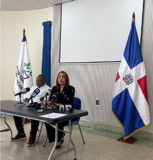 Crisis en Farmacias del Pueblo: Gremios denuncian escasez de fármacos críticos y precariedad salarial