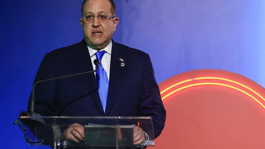 Magín Díaz afirma que RD está "blindada", pero advierte alzas graduales en los combustibles