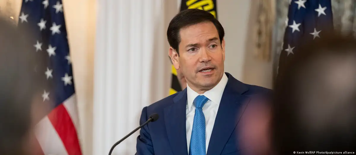 Marco Rubio rechaza reformas de Cuba: “No son suficientes para reparar una economía fallida”.