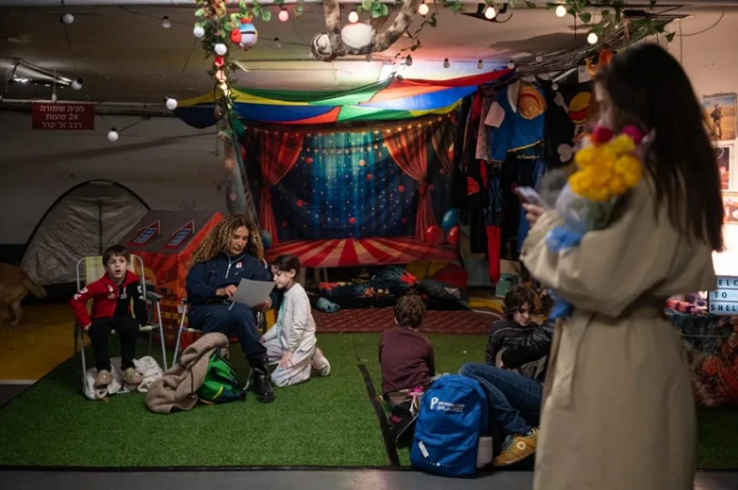 30 dias bajo tierra: El Dizengoff Center se convierte en el refugio para la famila Israeli ante la ofensiva iraní
