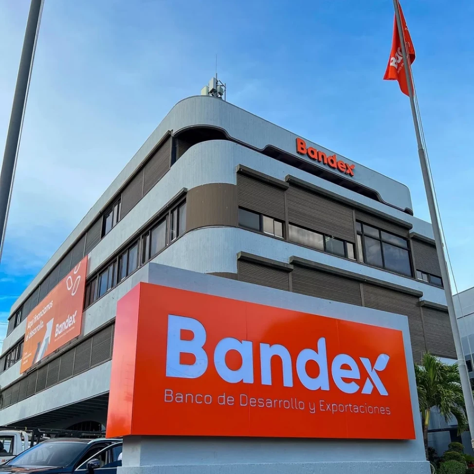 BANDEX expande su cartera de crédito a RD$11,504 millones en 2025.