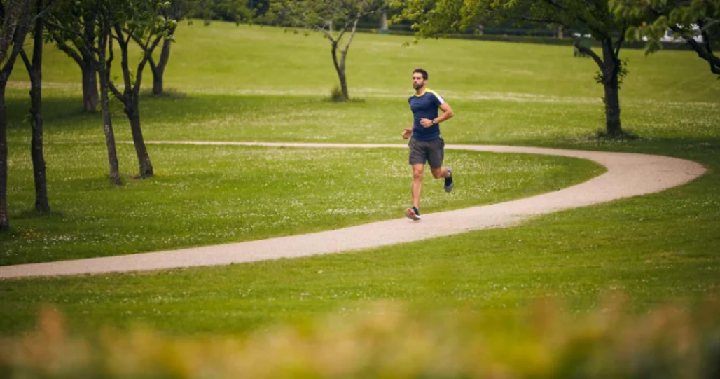 La "receta" de los 130 minutos: La OMS define el ejercicio como la medicina preventiva definitiva.