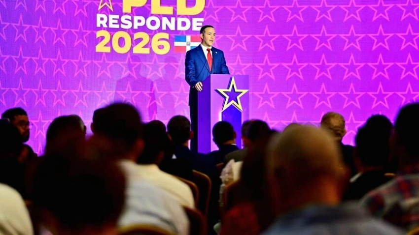 El PLD en "espera activa": Johnny Pujols advierte que no hay invitación formal al diálogo de Abinader.