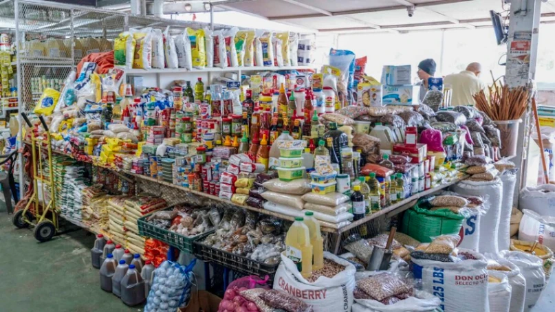 Ola inflacionaria: Alza de combustibles genera efecto dominó en la canasta básica y servicios