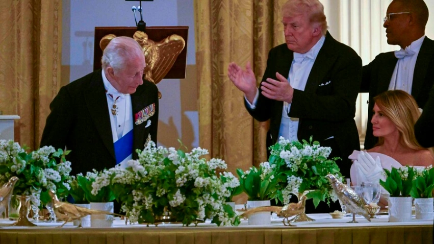 Trump elogia el poder de convocatoria del rey Carlos III ante el Congreso