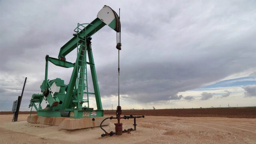 Petróleo de Texas retrocede por señales de distensión entre EE. UU. e Irán