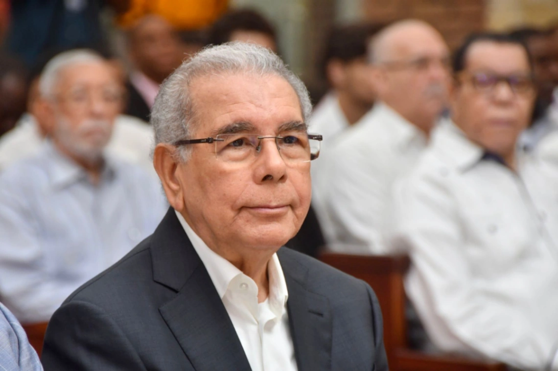 Danilo Medina arrecia la ofensiva del PLD: "El PRM no gana ni llevando al Papa como candidato"