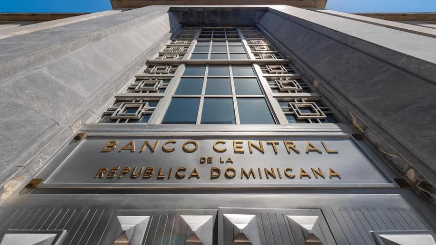 Banco Central frena bajas de tasas: Mantiene la TPM en 5.25% para contener el choque petrolero global