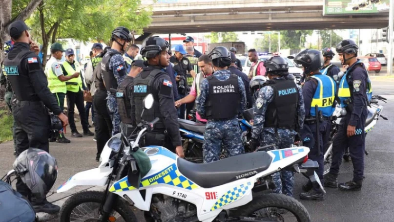 INTRANT y cuerpos de seguridad fiscalizan 29 paradas de motocicletas y detienen a 14 extranjeros irregulares