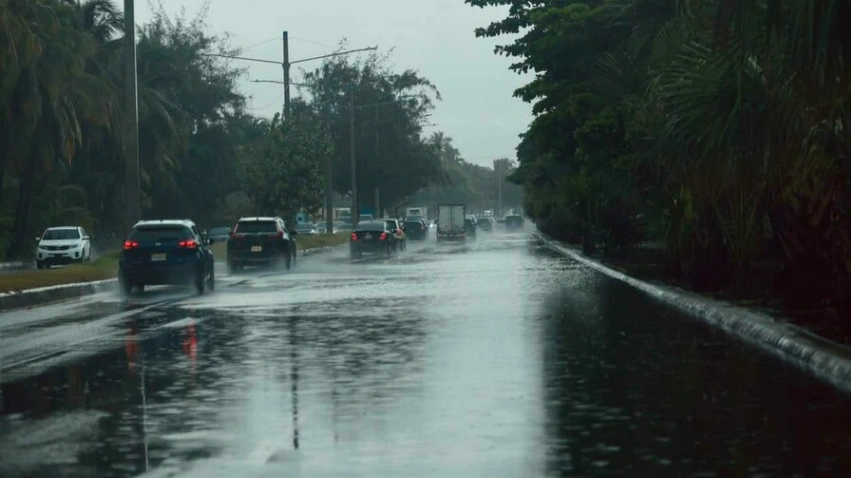 El COE coloca 24 provincias bajo vigilancia ante riesgos de inundaciones por la incidencia de una vaguada y una onda tropical