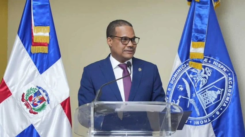 Radhamés Silverio reconoce la victoria a Jorge Asjana para la Rectoría de la UASD en el período 2026-2030