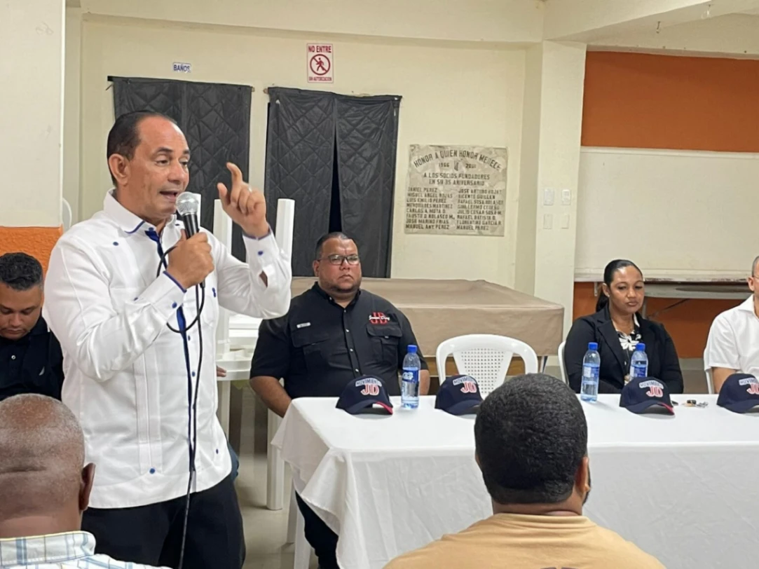 José Moya oficializa su candidatura a la alcaldía de Santo Domingo Oeste con un enfoque en la modernización urbana