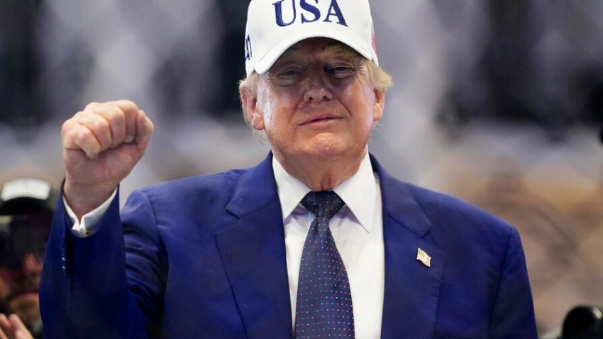 Trump asegura el libre tránsito por Ormuz y advierte que no tolerará tarifas marítimas en la región