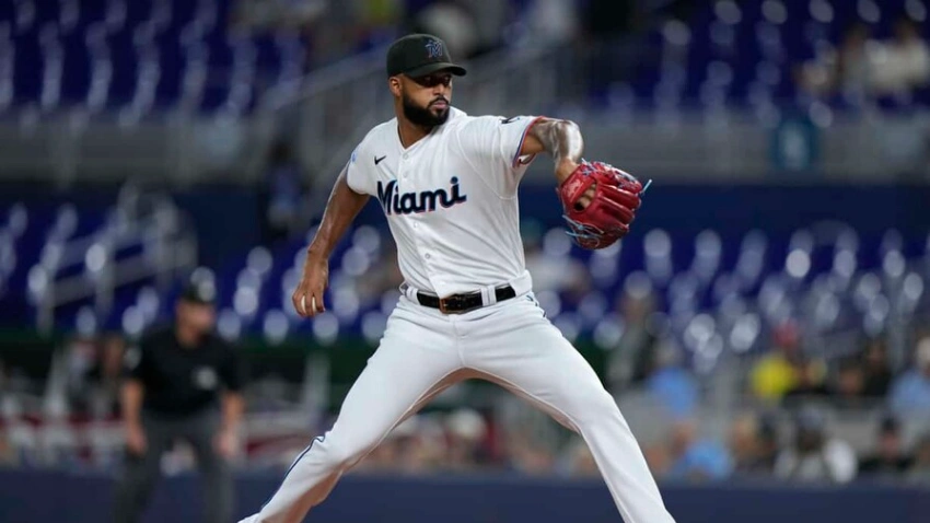 Sandy Alcántara impone récord de ponches para los Marlins en una joya monticular de ocho entradas