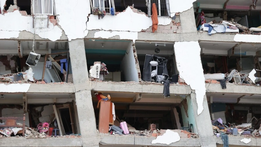 Catástrofe en La Guaira: el colapso de más de 100 edificios deja a unas 70,000 familias damnificadas por sismos en Venezuela