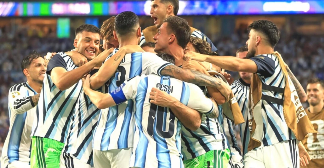 Argentina avanza a octavos tras vencer a Cabo Verde en una prórroga dramática en Miami