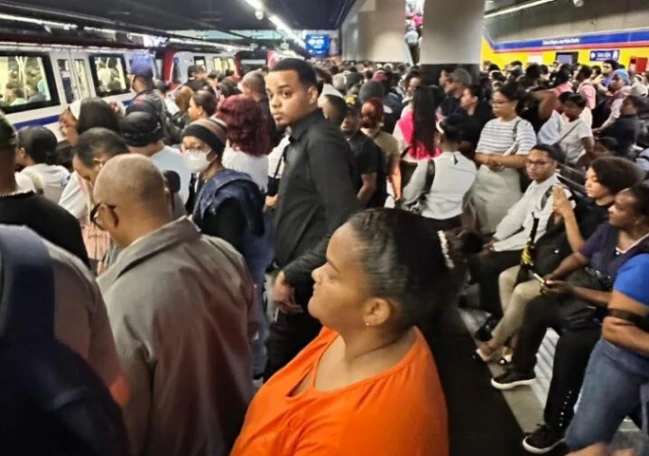 Caos en el Metro de Santo Domingo: fallas mecánicas provocan retrasos en la estación Juan Pablo Duarte
