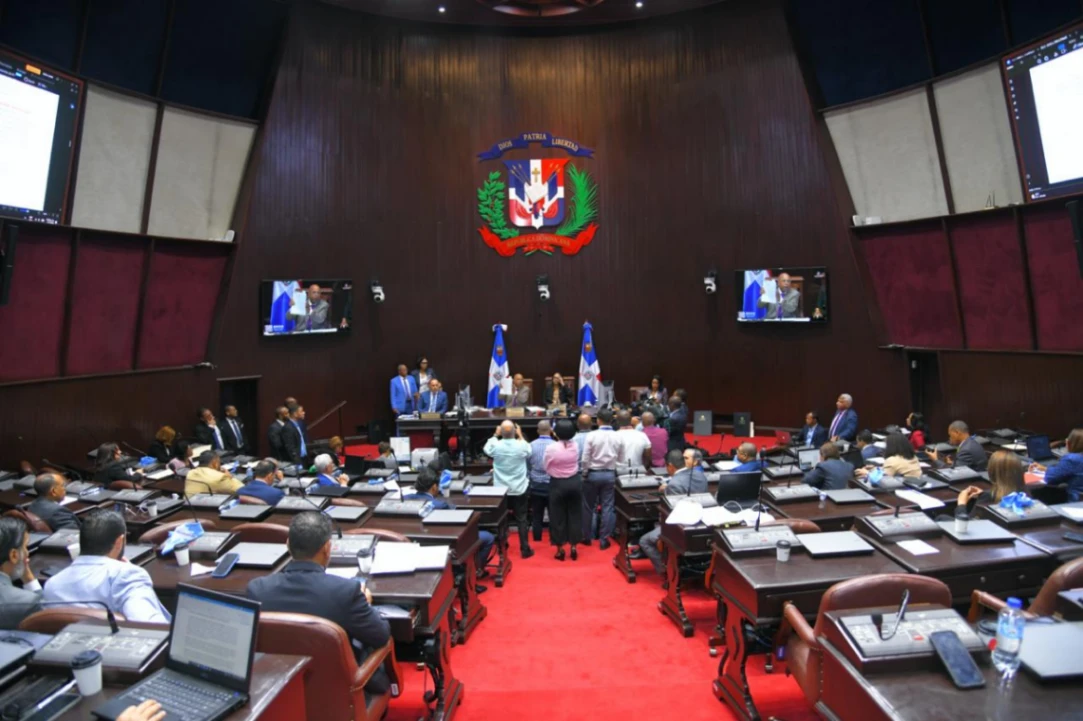 Cámara de Diputados envía a comisión bicameral tres proyectos urgentes para modificar y aplazar el nuevo Código Penal