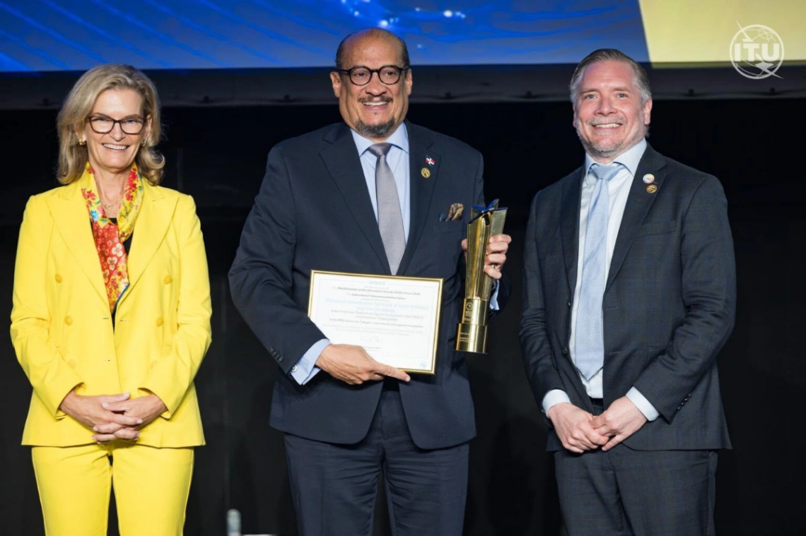 RD se consolida en la vanguardia tecnológica regional tras recibir prestigioso galardón de la ONU en Ginebra