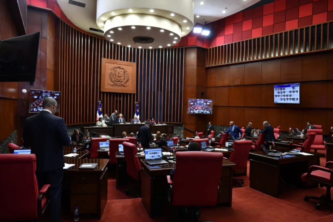 El Congreso deja perimir docenas de proyectos de ley clave, incluida la reforma laboral y la ley "Déjala Ir"