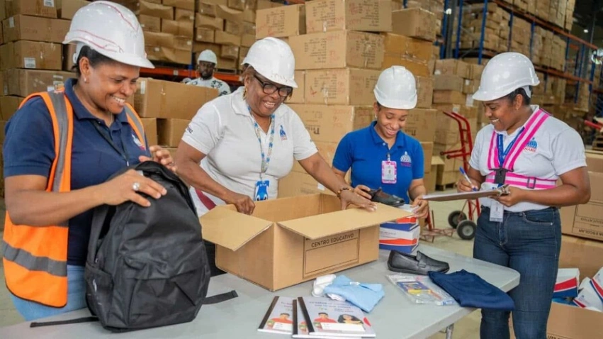 Minerd distribuye más de 3 millones de libros de texto de cara al año escolar 2026-2027