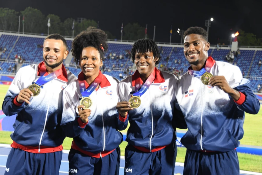 República Dominicana gana el oro en el relevo mixto 4x400 con un cierre estelar de Marileidy Paulino