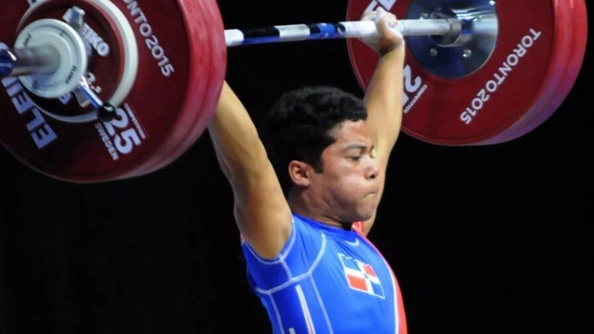Luis García suma plata y bronce en pesas para República Dominicana en Santo Domingo 2026