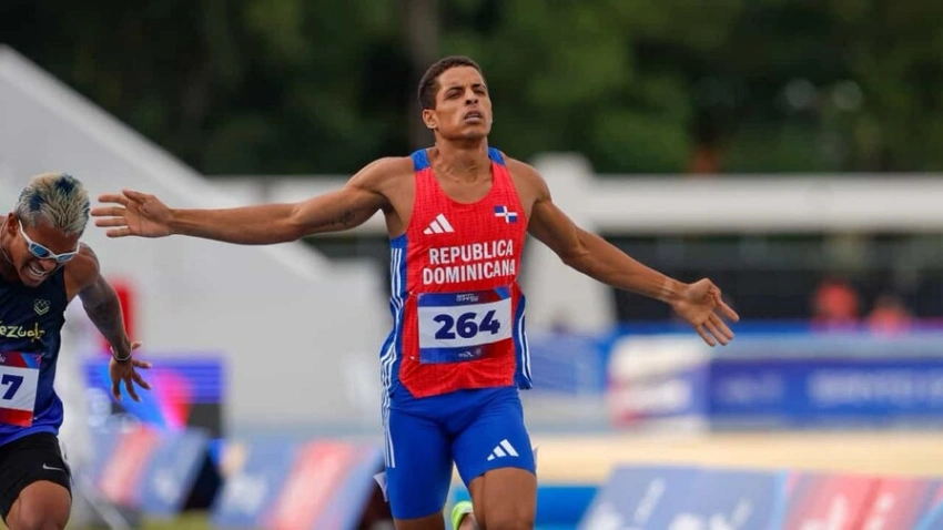 Ferdy Agramonte se cuelga el oro en los 800 metros y firma su reivindicación en Santo Domingo 2026