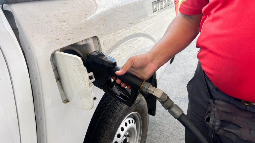 La guerra en Medio Oriente encarece los combustibles en RD hasta RD$51 por galón en lo que va de 2026