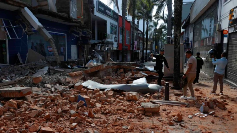 EE.UU. ofrece apoyo a Colombia tras terremoto de magnitud 7.4 que deja decenas de muertos