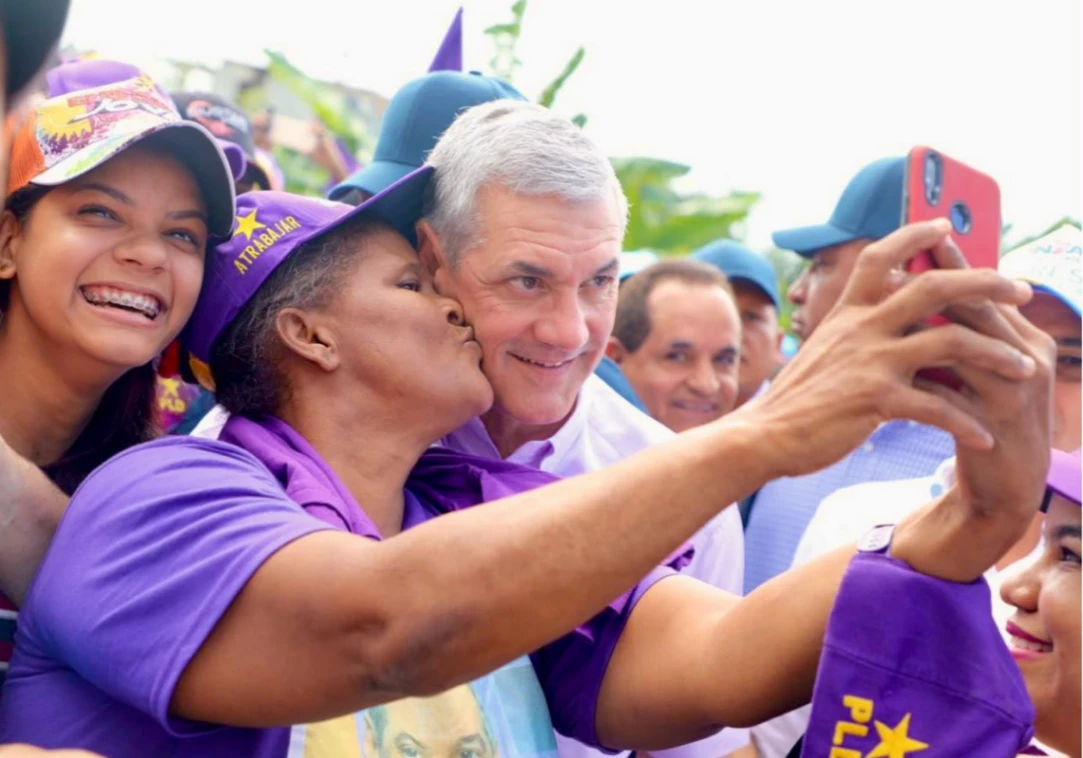 Precandidato del PLD Gonzalo Castillo iniciará el 14 de agosto una gira por todo el país